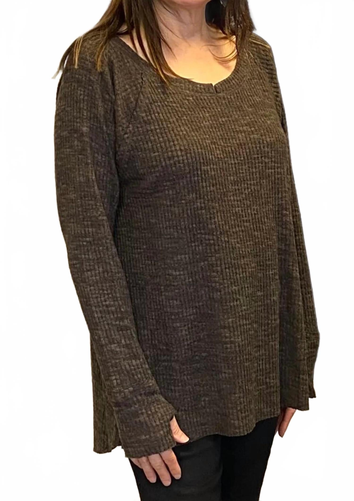 Коричневый топ с длинными рукавами асимметричного кроя Ariella
Коричневый топ с длинными рукавами асимметричного кроя Ariella