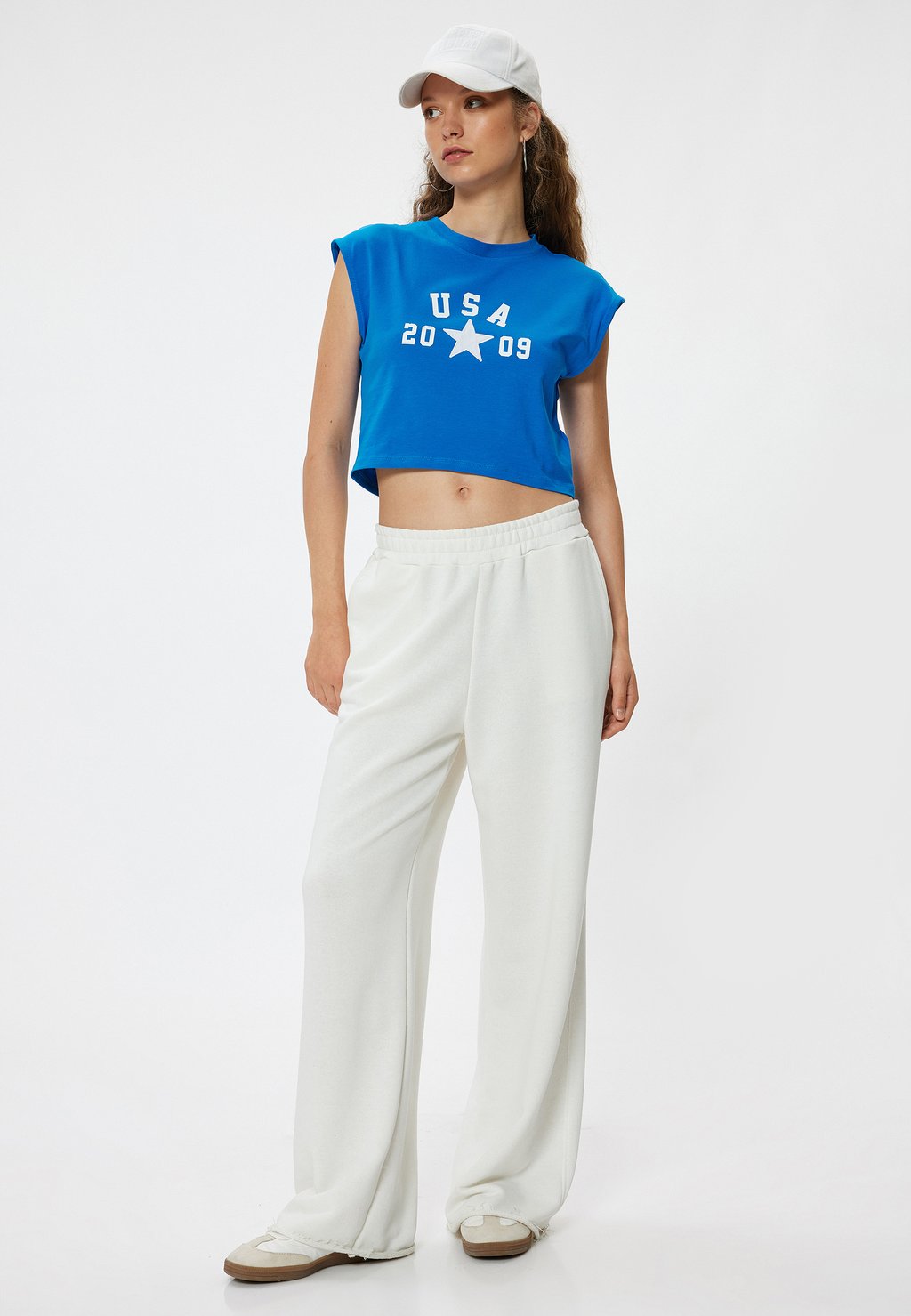 Футболка с принтом CROP Koton, темно-синий
Футболка с принтом CROP Koton, темно-синий