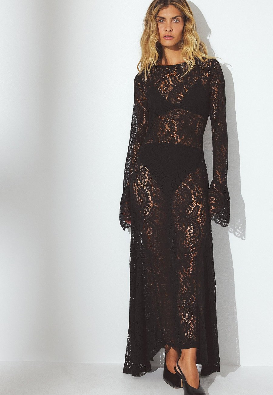 Платье NA-KD OPEN BACK, Black
Платье NA-KD OPEN BACK, Black