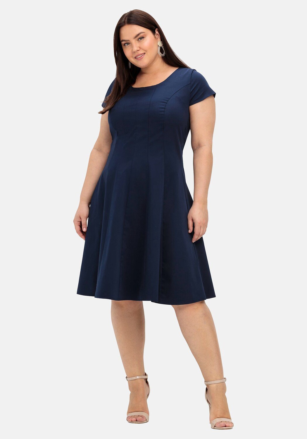 Панельное платье в форме панели sheego, цвет Marine
Панельное платье в форме панели sheego, цвет Marine