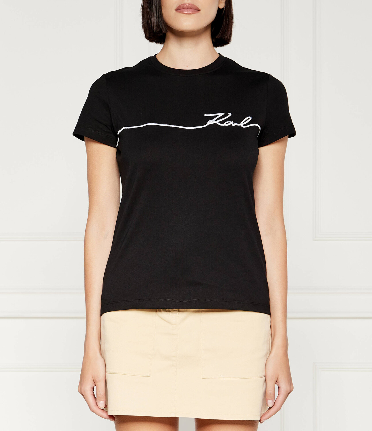 Футболка Karl Lagerfeld seasonal Regular Fit, черный
Футболка Karl Lagerfeld seasonal Regular Fit, черный