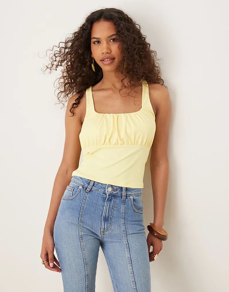 Топ из полиамида ASOS DESIGN со сборками на груди, молочно-желтого цвета
Топ из полиамида ASOS DESIGN со сборками на груди, молочно-желтого цвета
