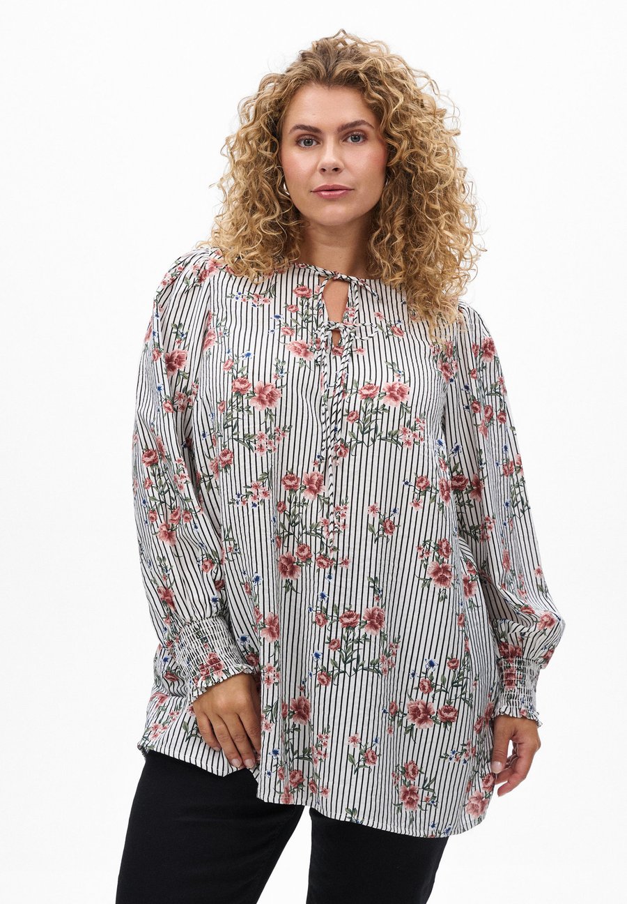 Блуза Zizzi MIT GEBLÜMTEM UND BINDEDETAIL, Black Striped Aop/Black
Блуза Zizzi MIT GEBLÜMTEM UND BINDEDETAIL, Black Striped Aop/Black