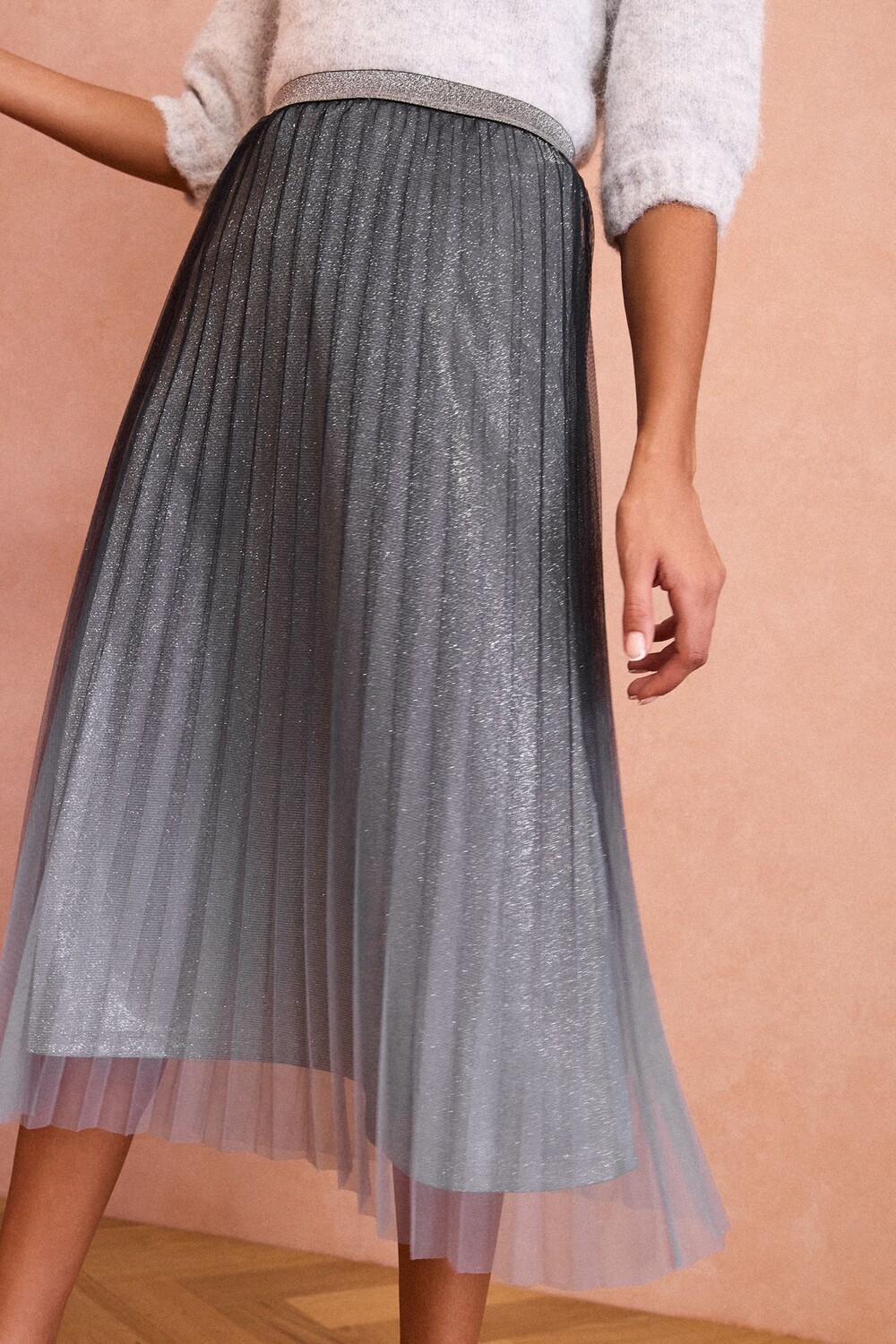 Юбка мидакси с блестящей сеткой Love & Roses, серый
Юбка мидакси с блестящей сеткой Love & Roses, серый