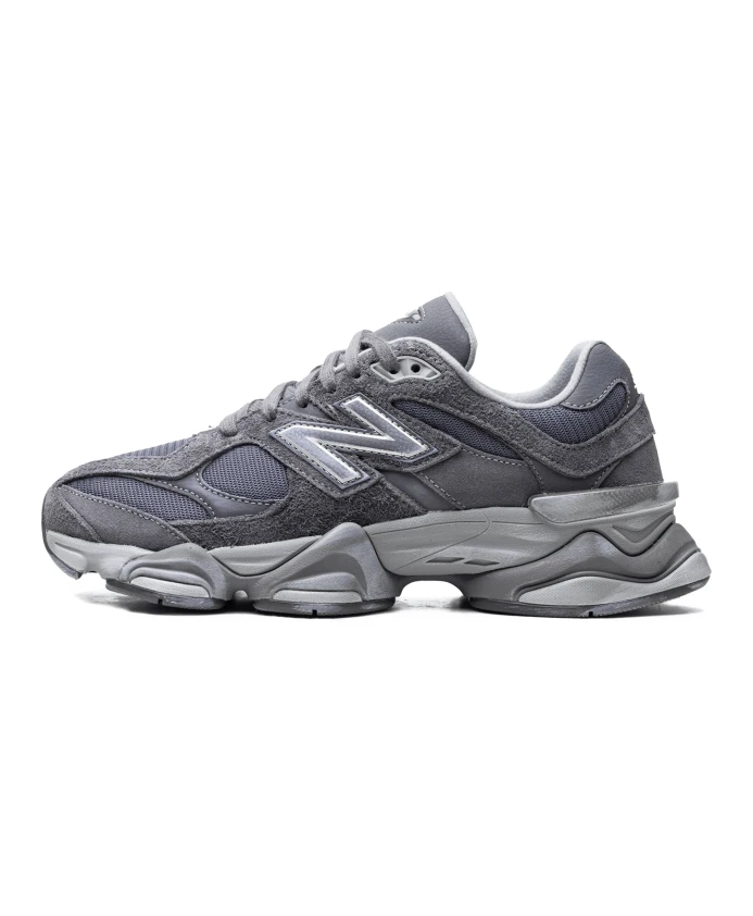 Кроссовки в стиле ретро с современными элементами. New Balance, синий
Кроссовки в стиле ретро с современными элементами. New Balance, синий