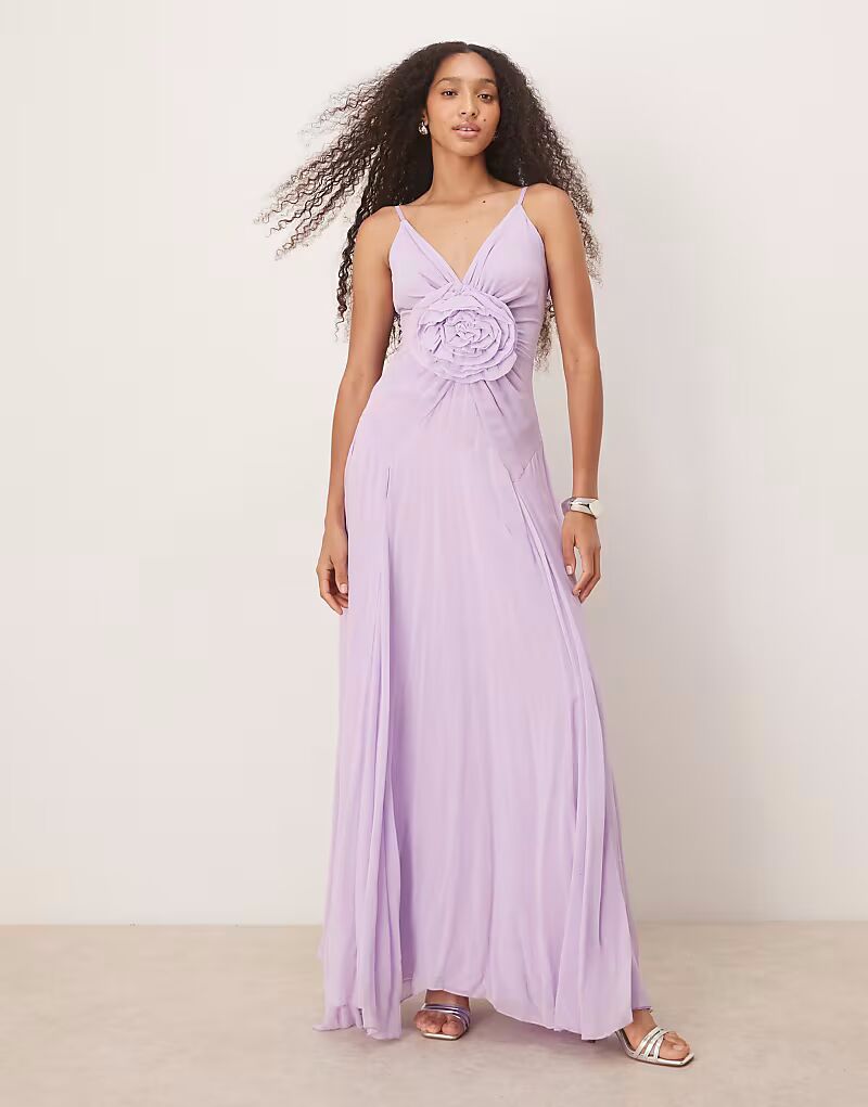 Платье макси с кружевом и бисером, с розовым декором, сиреневого цвета Lace & Beads
Платье макси с кружевом и бисером, с розовым декором, сиреневого цвета Lace & Beads