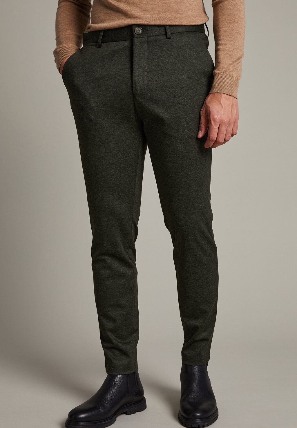 Чино LIAM Matinique, цвет forest night
Чино LIAM Matinique, цвет forest night