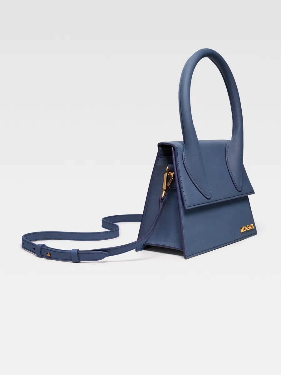 Большая фирменная сумочка Ле Гранд Чикито Jacquemus, темно-синий
Большая фирменная сумочка Ле Гранд Чикито Jacquemus, темно-синий