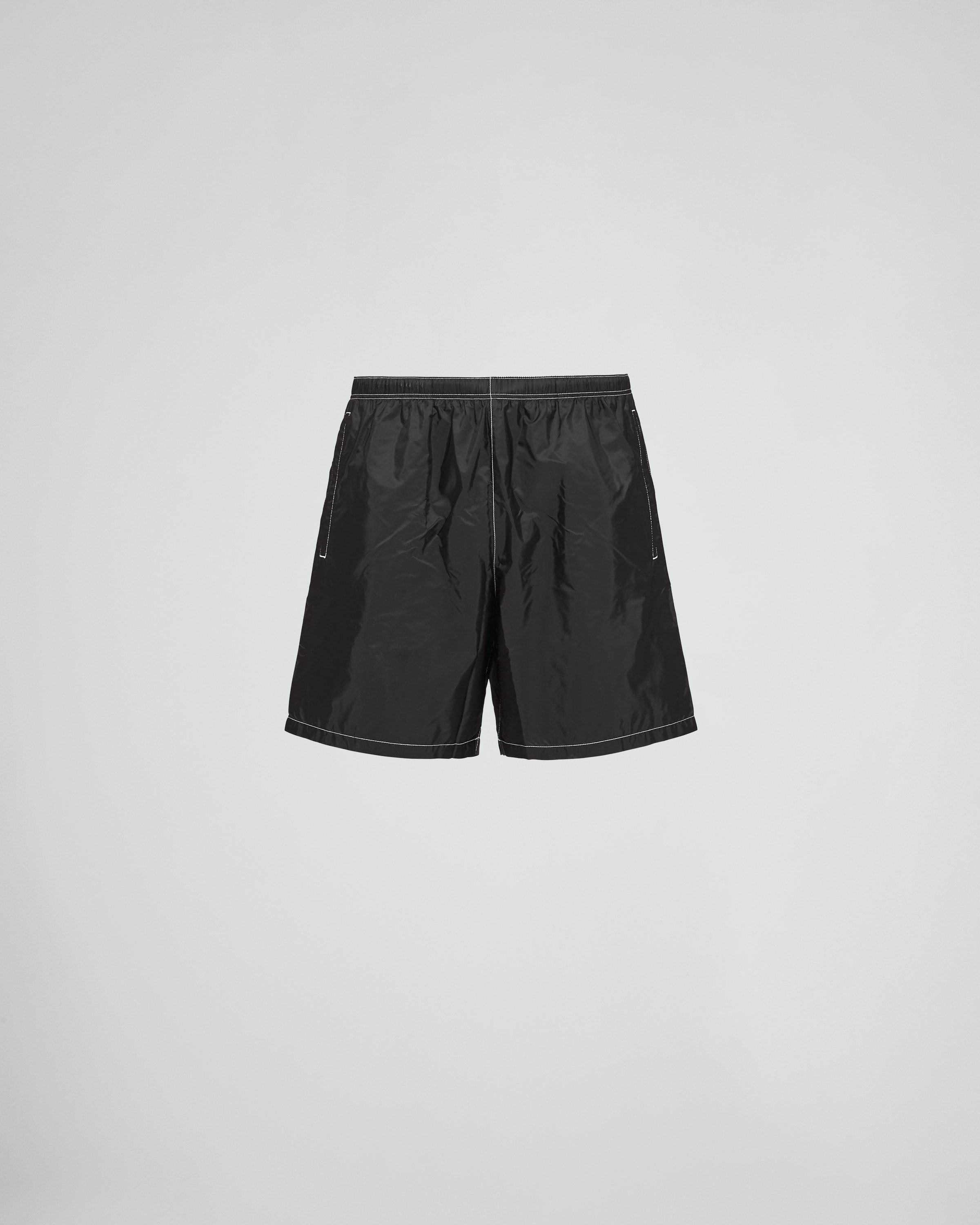 Купальник из переработанного нейлона Prada, черный
Купальник из переработанного нейлона Prada, черный