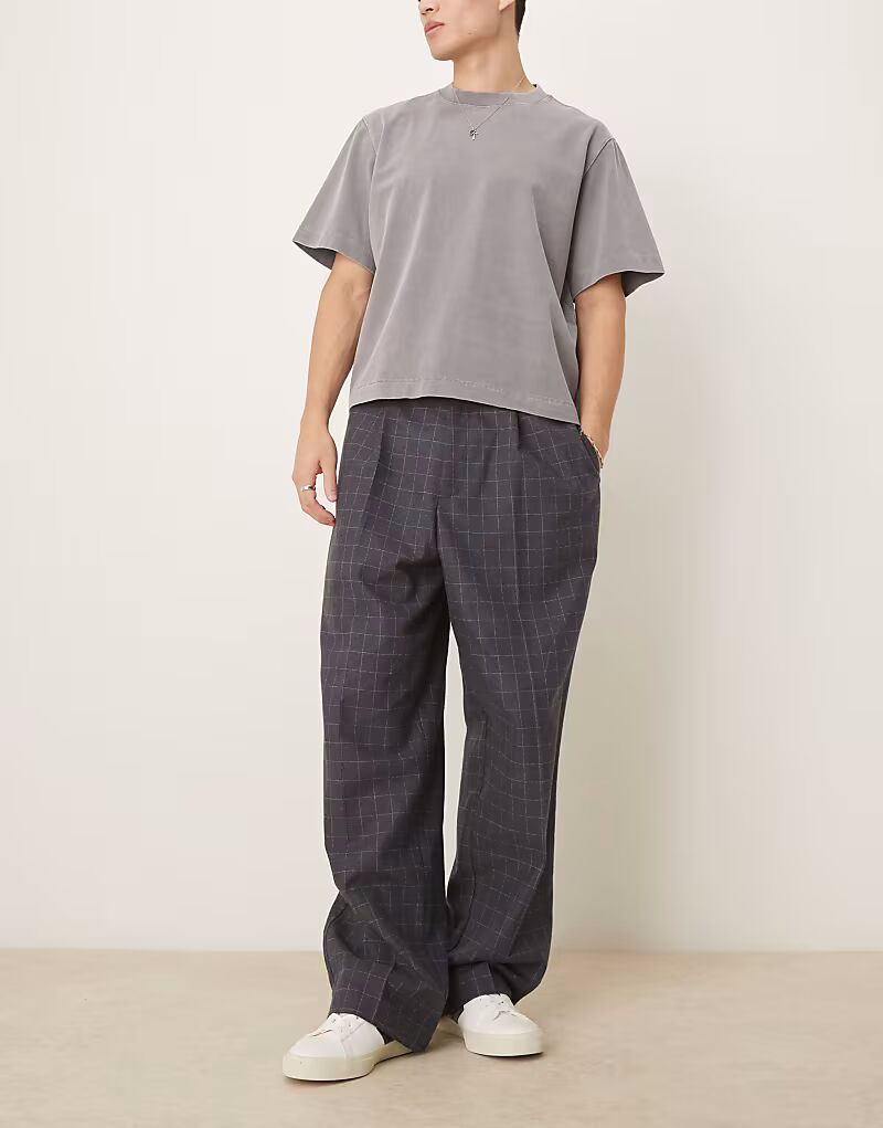 Широкие брюки в клетку от ASOS DESIGN
Широкие брюки в клетку от ASOS DESIGN