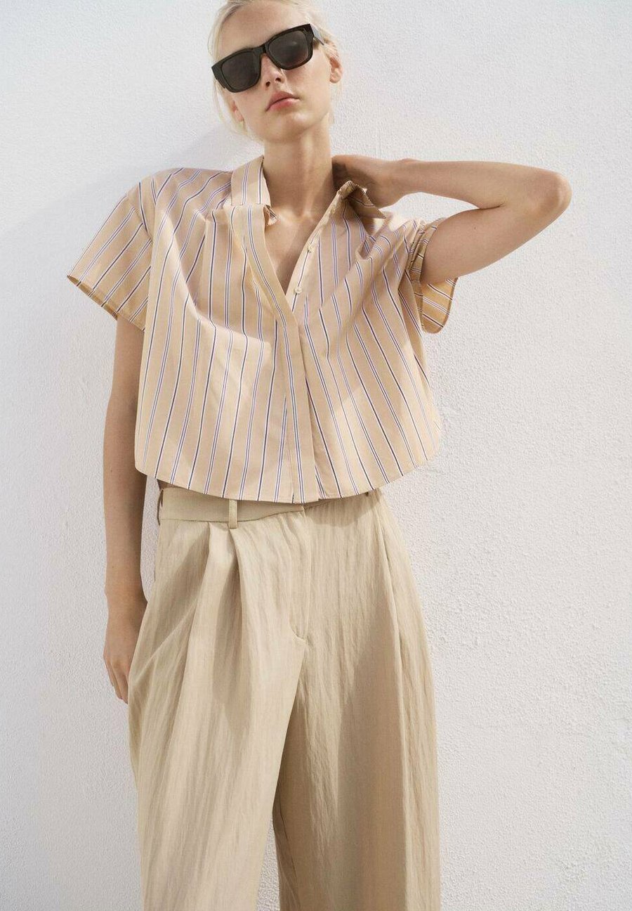 Блуза Mango SHORT SLEEVE STRIPED, Brown
Блуза Mango SHORT SLEEVE STRIPED, Brown