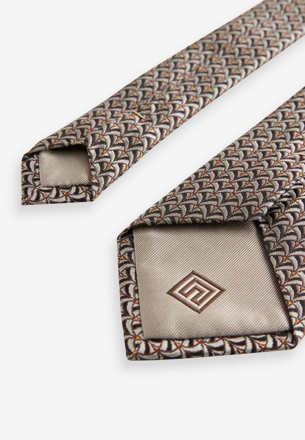 Галстук REGULAR Next, коричневый
Галстук REGULAR Next, коричневый