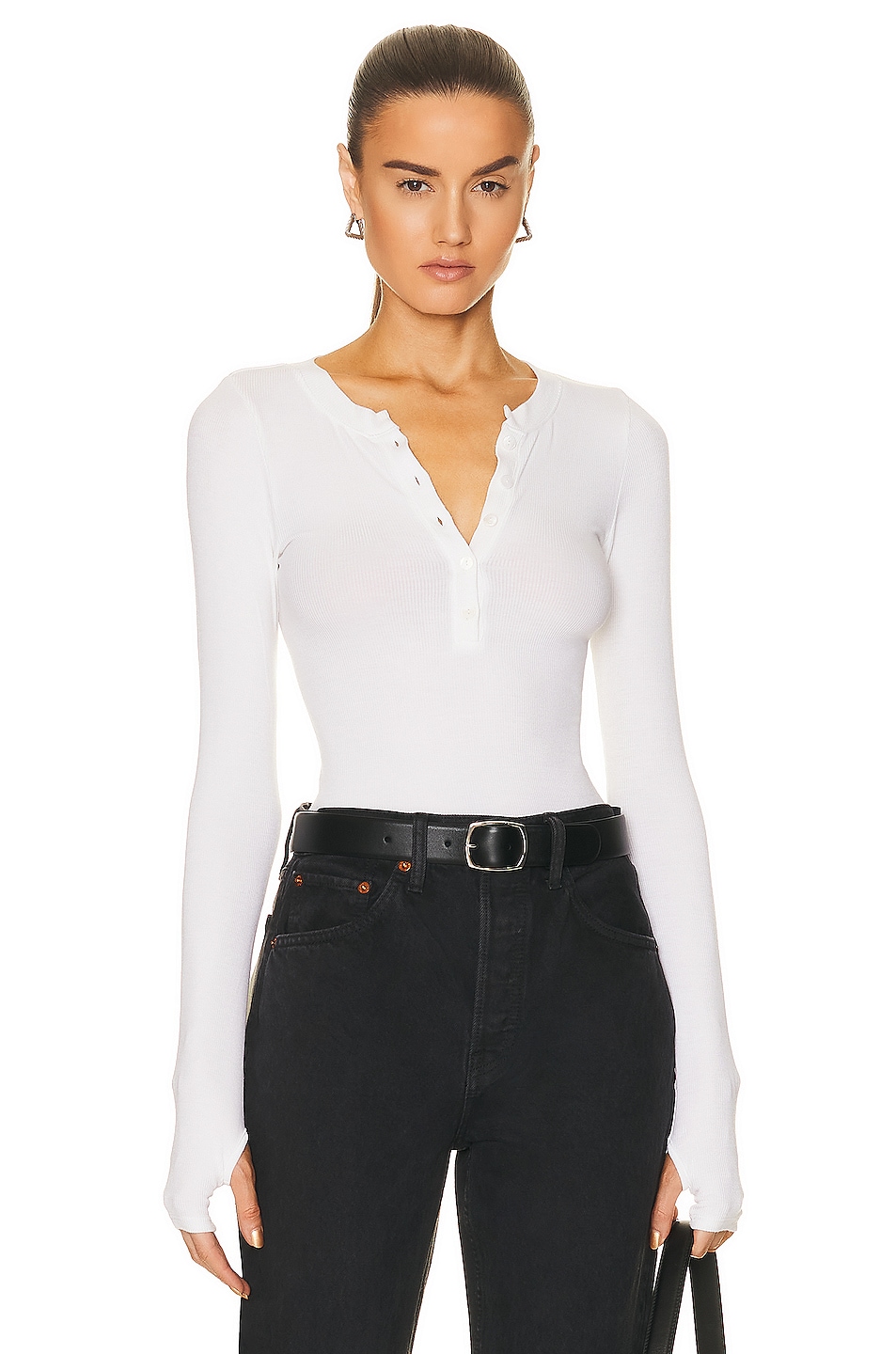 Бейсбольная футболка на пуговицах с длинными рукавами в рубчик Enza Costa, цвет Cloud
Бейсбольная футболка на пуговицах с длинными рукавами в рубчик Enza Costa, цвет Cloud