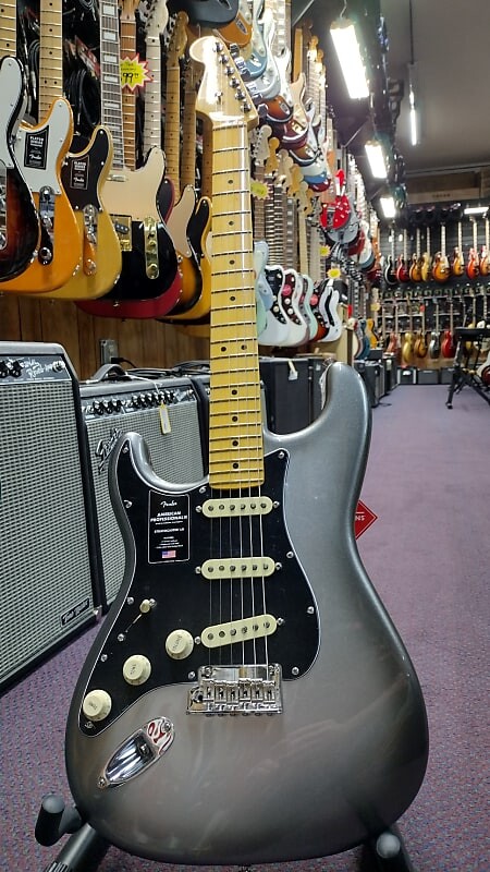 Fender American Professional II Stratocaster для левшей American Professional II Stratocaster Left-Handed
Fender American Professional II Stratocaster для левшей American Professional II Stratocaster Left-Handed