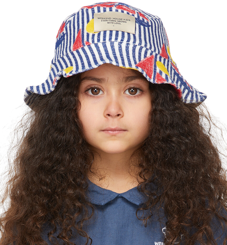 Детская шапка с лодочками в бело-темно-синюю полоску Weekend House Kids
Детская шапка с лодочками в бело-темно-синюю полоску Weekend House Kids
