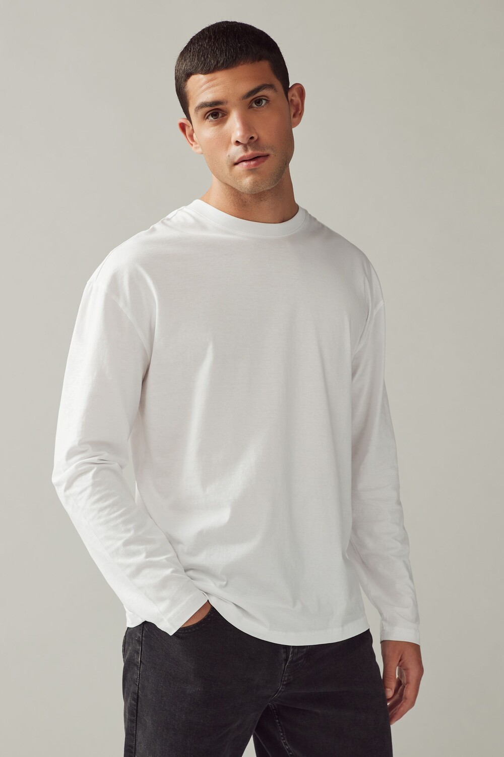 Футболка с длинными рукавами и круглым вырезом из 100% хлопка Next, белый
Футболка с длинными рукавами и круглым вырезом из 100% хлопка Next, белый