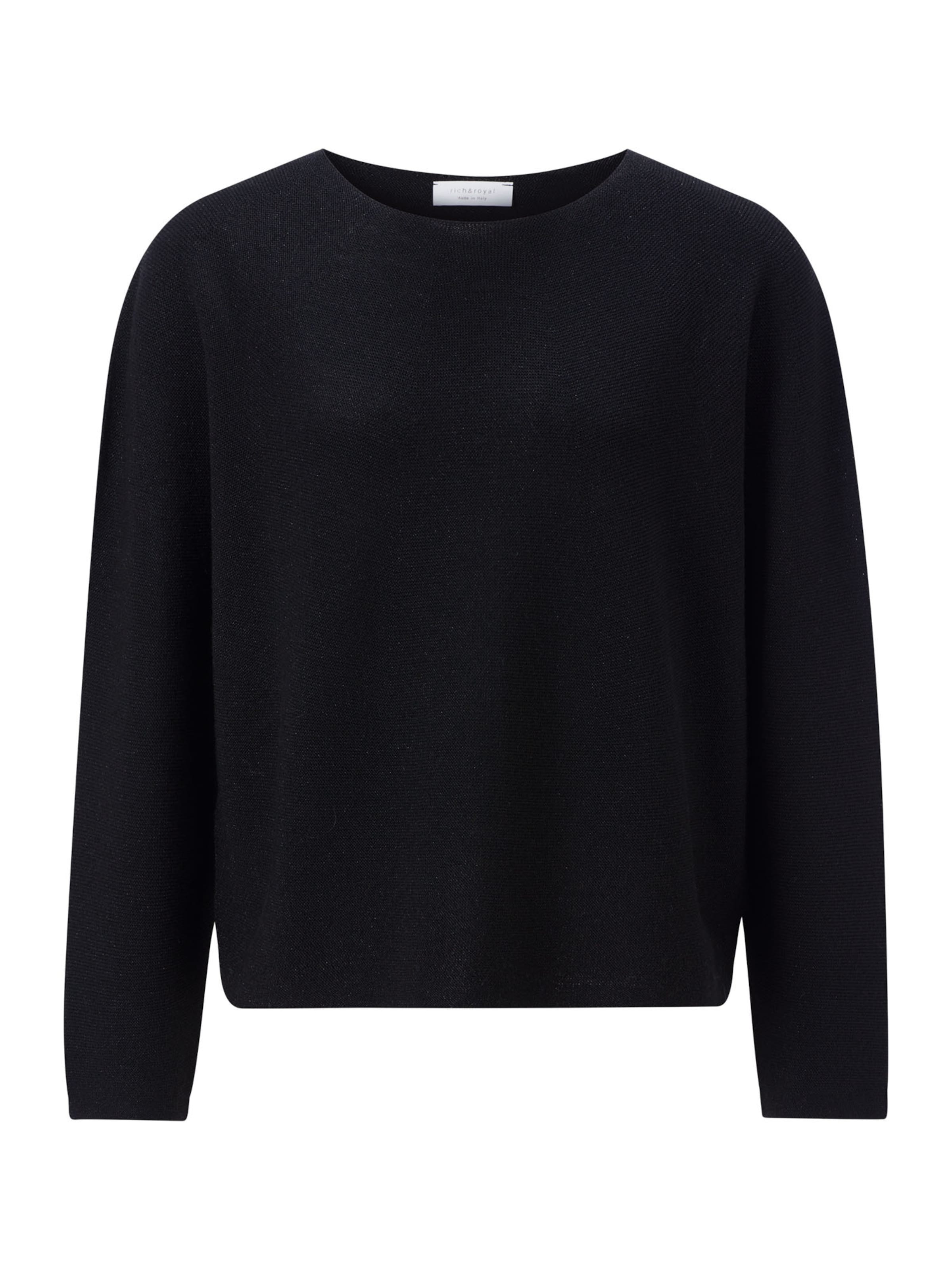 Rich & Royal Свитер в черном цвете
Rich & Royal Свитер в черном цвете