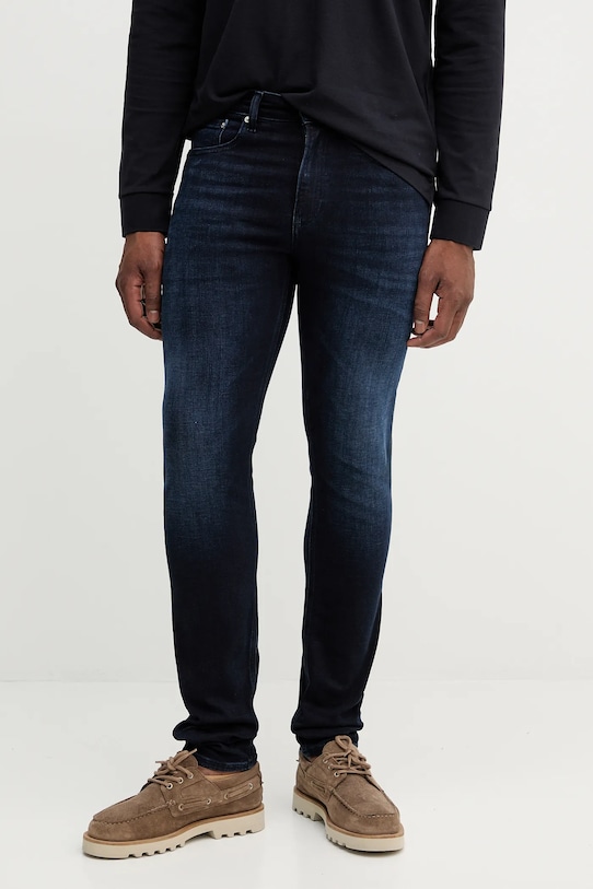 Джинсы Calvin Klein Jeans, темно-синий
Джинсы Calvin Klein Jeans, темно-синий