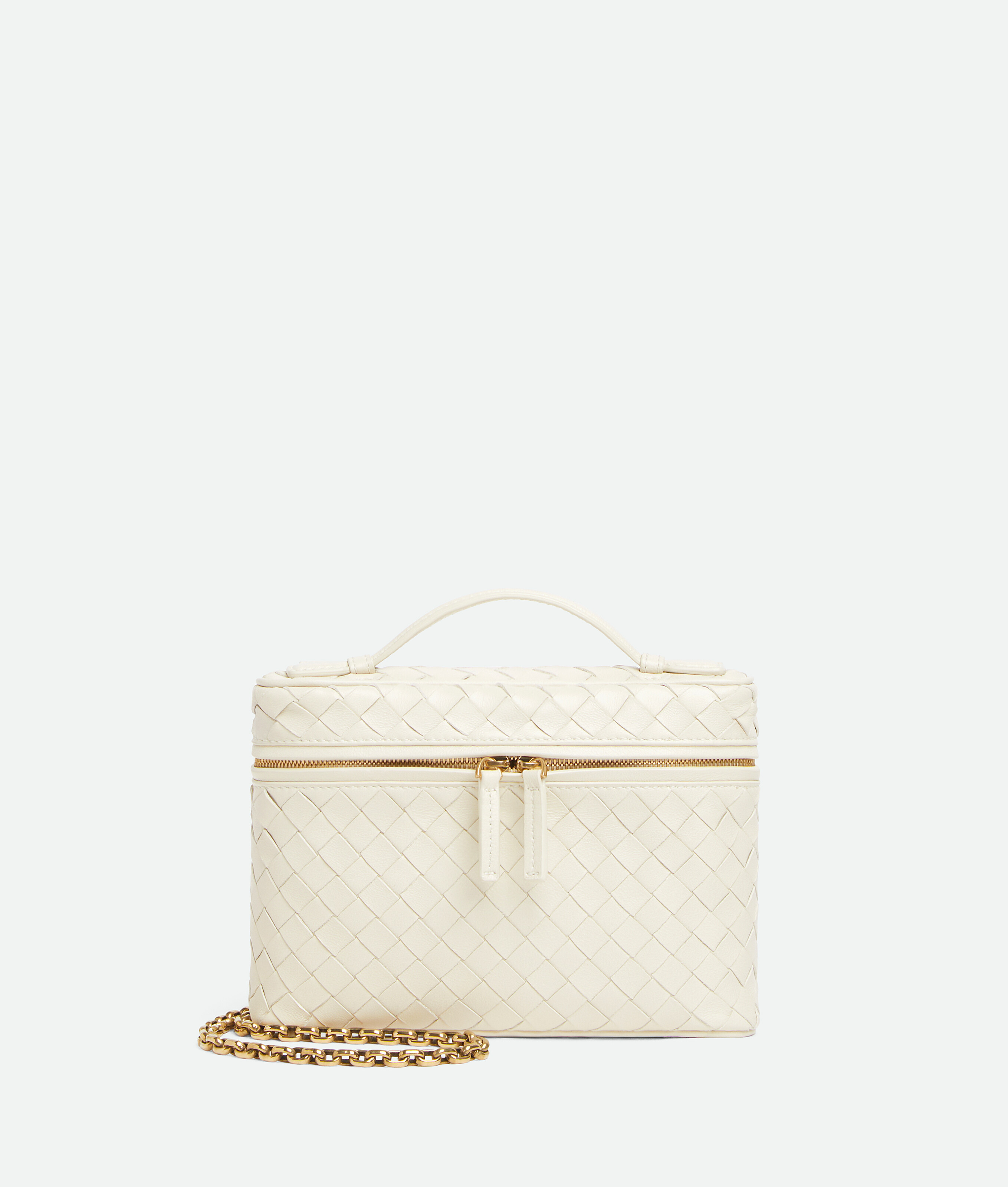 Small soft vanity BOTTEGA VENETA, морская соль
Small soft vanity BOTTEGA VENETA, морская соль