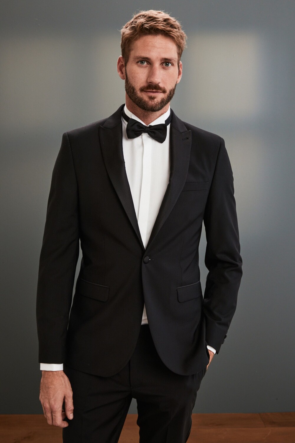 Фирменный шерстяной пиджак Tollegno Next, черный
Фирменный шерстяной пиджак Tollegno Next, черный