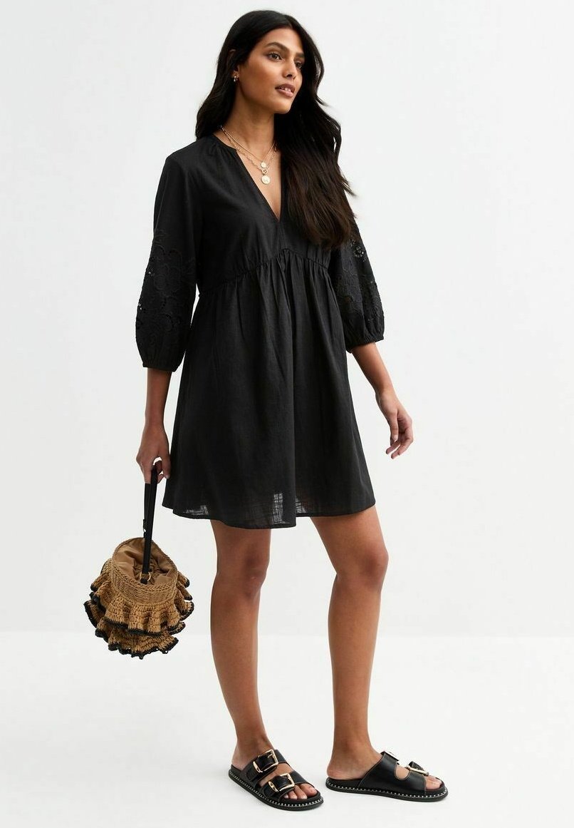 Повседневное платье SLEEVE SMOCK MINI New Look, черный 
Повседневное платье SLEEVE SMOCK MINI New Look, черный