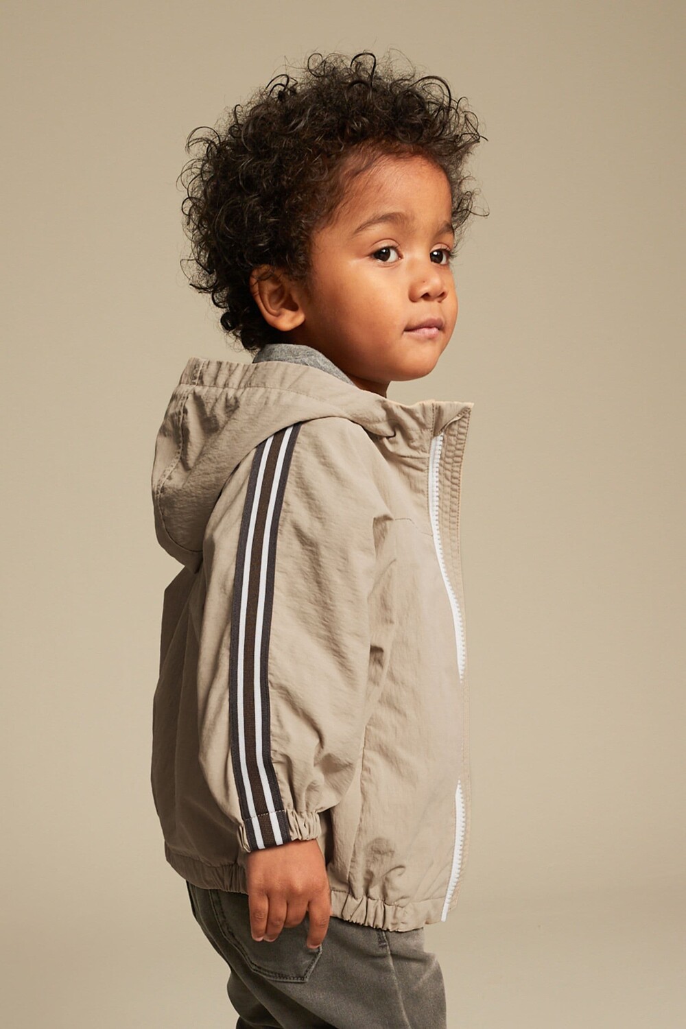 Легкая дождезащитная куртка (от 3 месяцев до 7 лет) Next, бежевый
Легкая дождезащитная куртка (от 3 месяцев до 7 лет) Next, бежевый