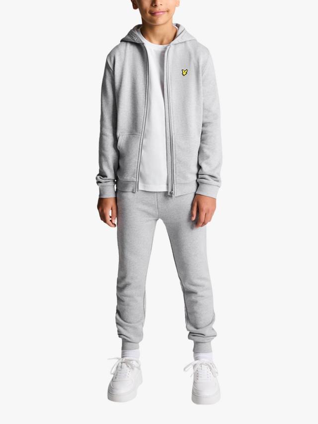 Детские спортивные штаны на шнурке Lyle & Scott
Детские спортивные штаны на шнурке Lyle & Scott