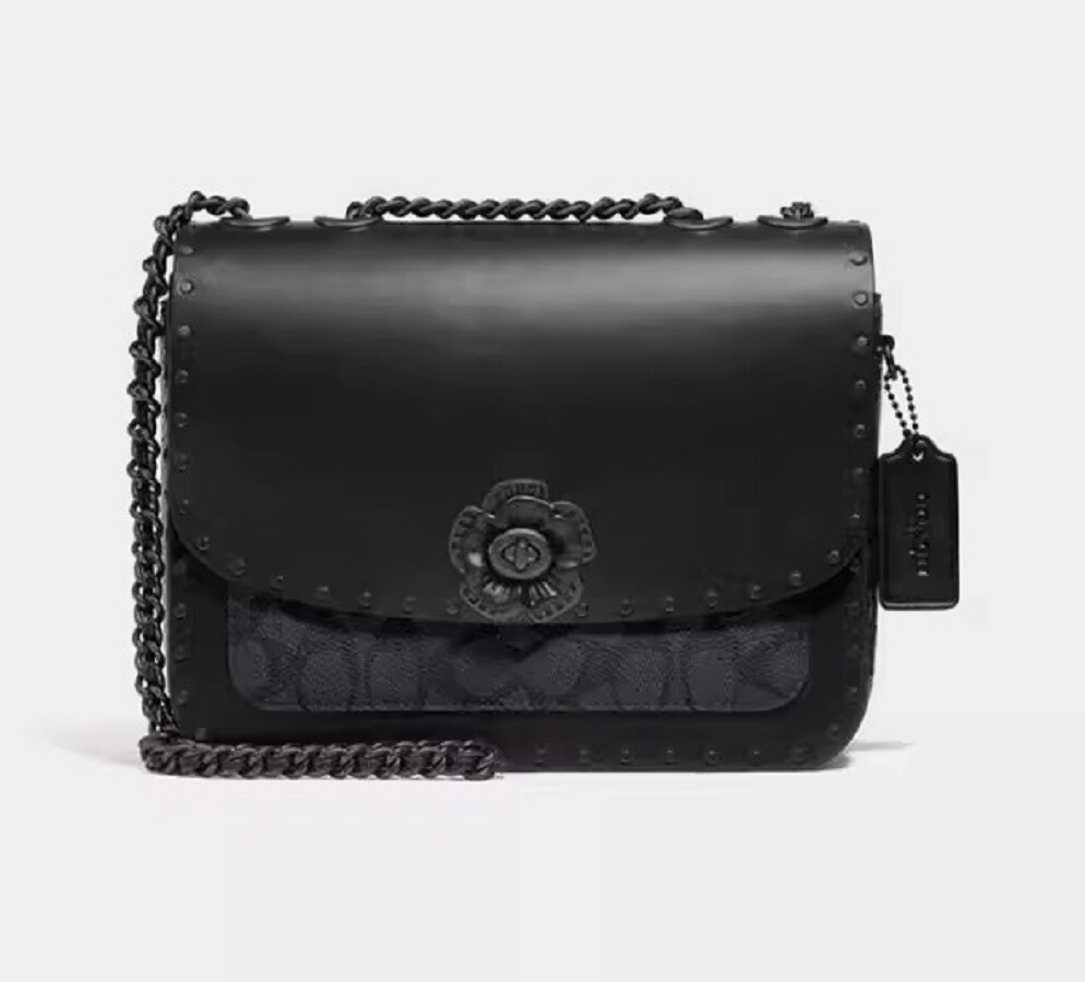 Сумка кросс-боди Coach Outlet Women’s Classic Madison Small Square, черный
Сумка кросс-боди Coach Outlet Women’s Classic Madison Small Square, черный