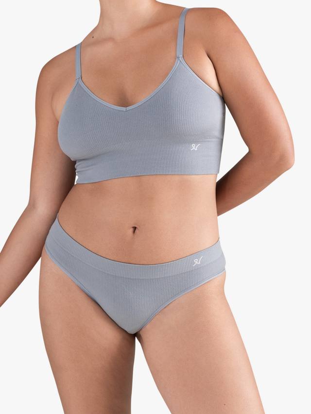 Беспрошовные трусики TENCEL с высокой посадкой Nudea, Storm Grey
Беспрошовные трусики TENCEL с высокой посадкой Nudea, Storm Grey