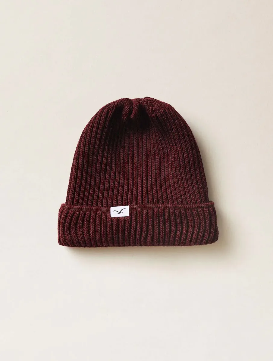 Вязаная шапка Cleptomanicx "Шторм" в неподвластном времени дизайне, красный
Вязаная шапка Cleptomanicx "Шторм" в неподвластном времени дизайне, красный