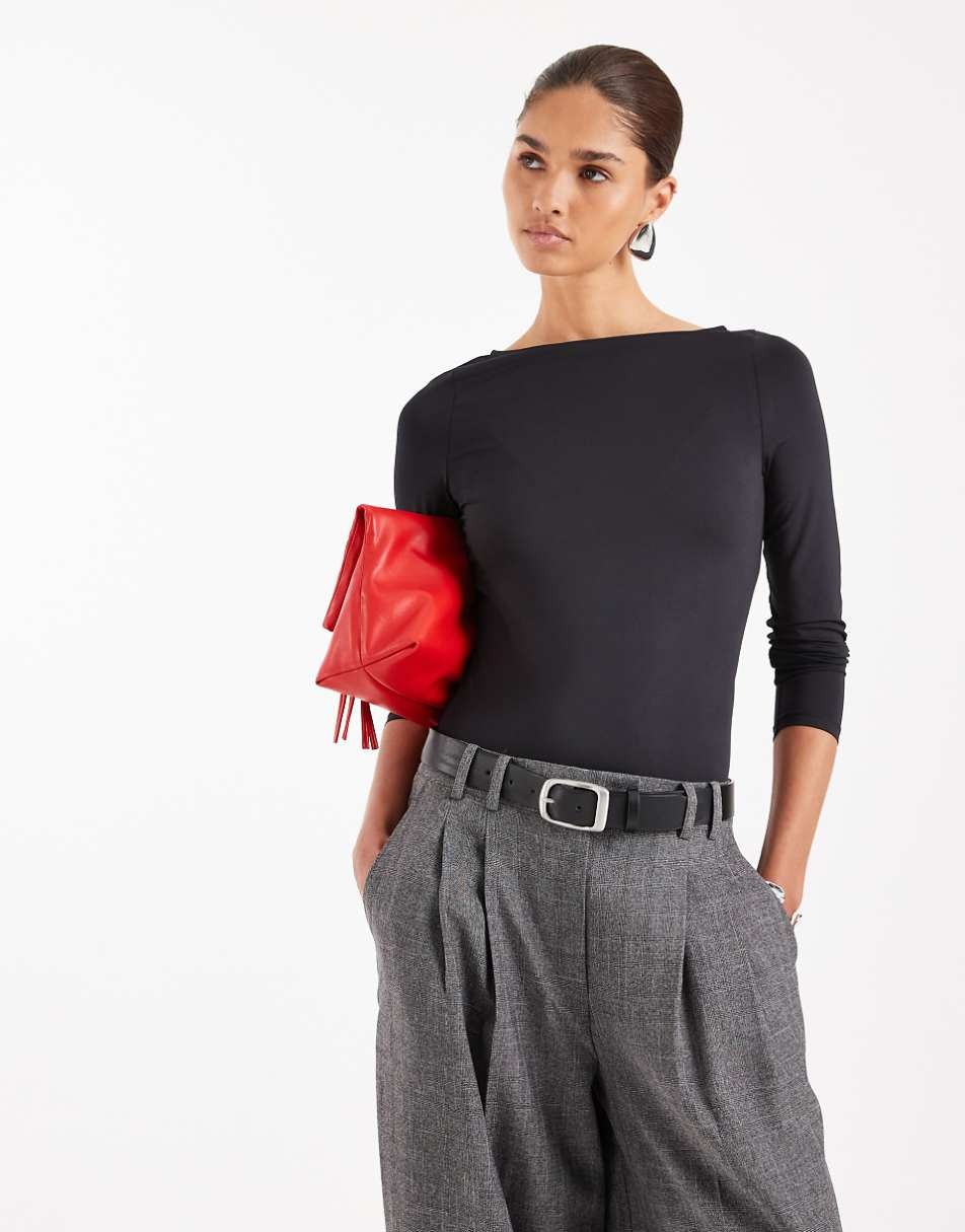 Лонгслив Asos Design Slinky Slash Neck, черный
Лонгслив Asos Design Slinky Slash Neck, черный