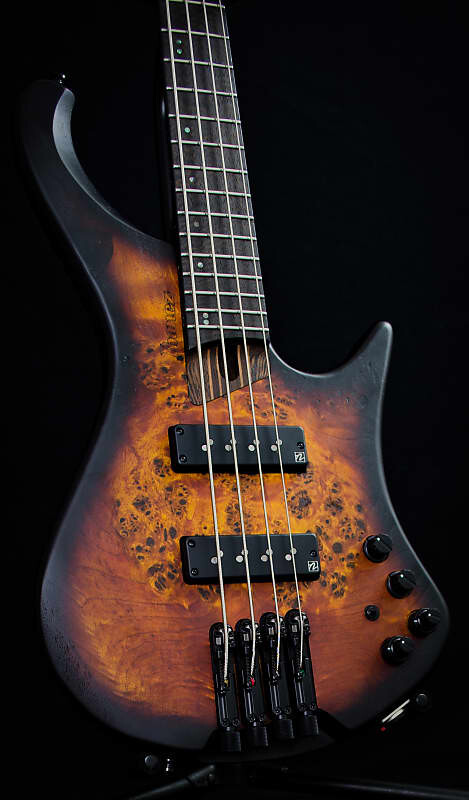 Ibanez EHB1500 Headless Bass DEF Dragon Eye Burst с сумкой Dlx Gig Bag EHB1500 Headless Bass DEF Dragon Eye Burst w/ Dlx Gig Bag
Ibanez EHB1500 Headless Bass DEF Dragon Eye Burst с сумкой Dlx Gig Bag EHB1500 Headless Bass DEF Dragon Eye Burst w/ Dlx Gig Bag