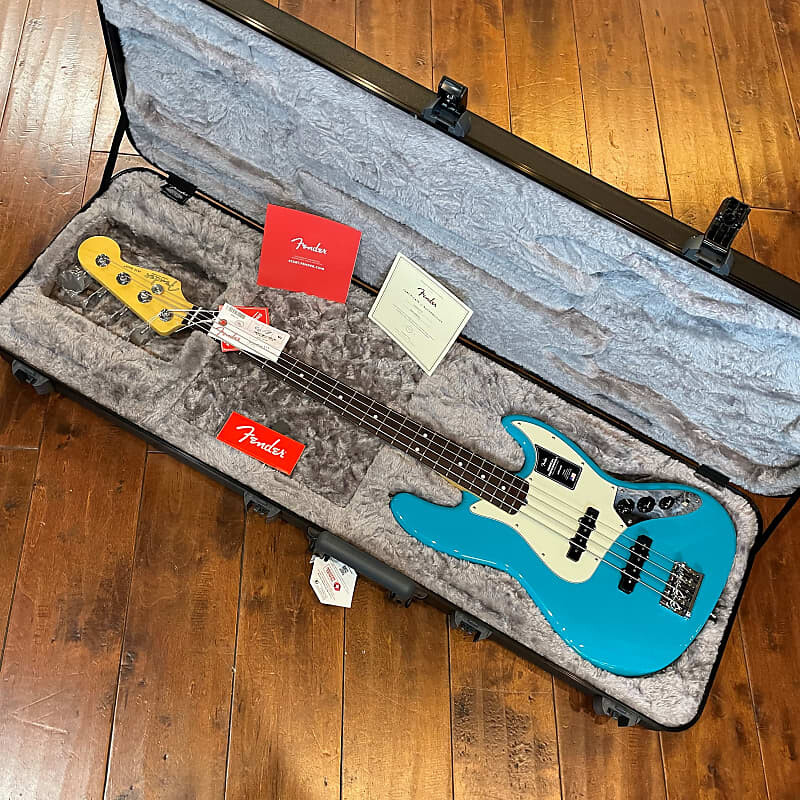 Fender American Professional II Jazz Bass RW Miami Blue 9lbs, 2oz #US210066379 J Bass USA
Fender American Professional II Jazz Bass RW Miami Blue 9lbs, 2oz #US210066379 J Bass USA