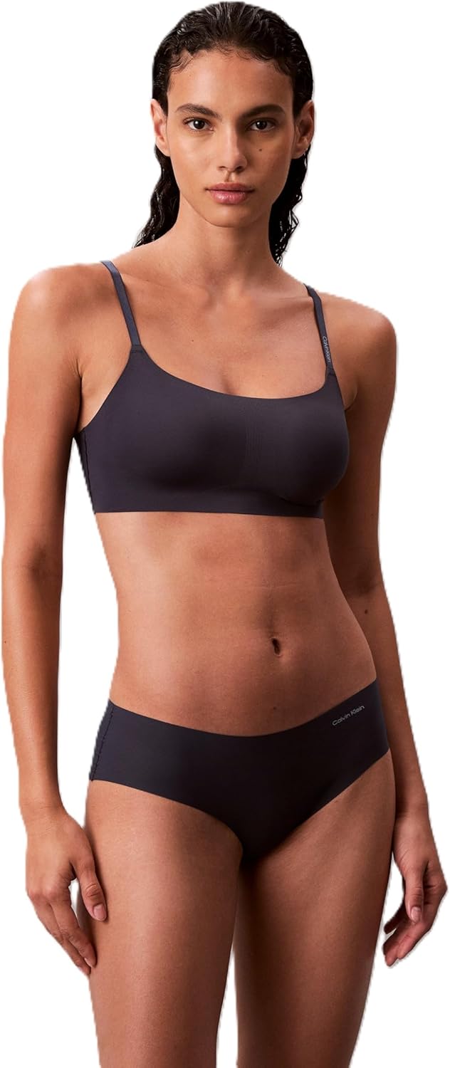 Женский бюстгальтер-бралетт Calvin Klein Invisibles Comfort Seamless с регулируемыми узкими бретельками, Speakeasy
Женский бюстгальтер-бралетт Calvin Klein Invisibles Comfort Seamless с регулируемыми узкими бретельками, Speakeasy