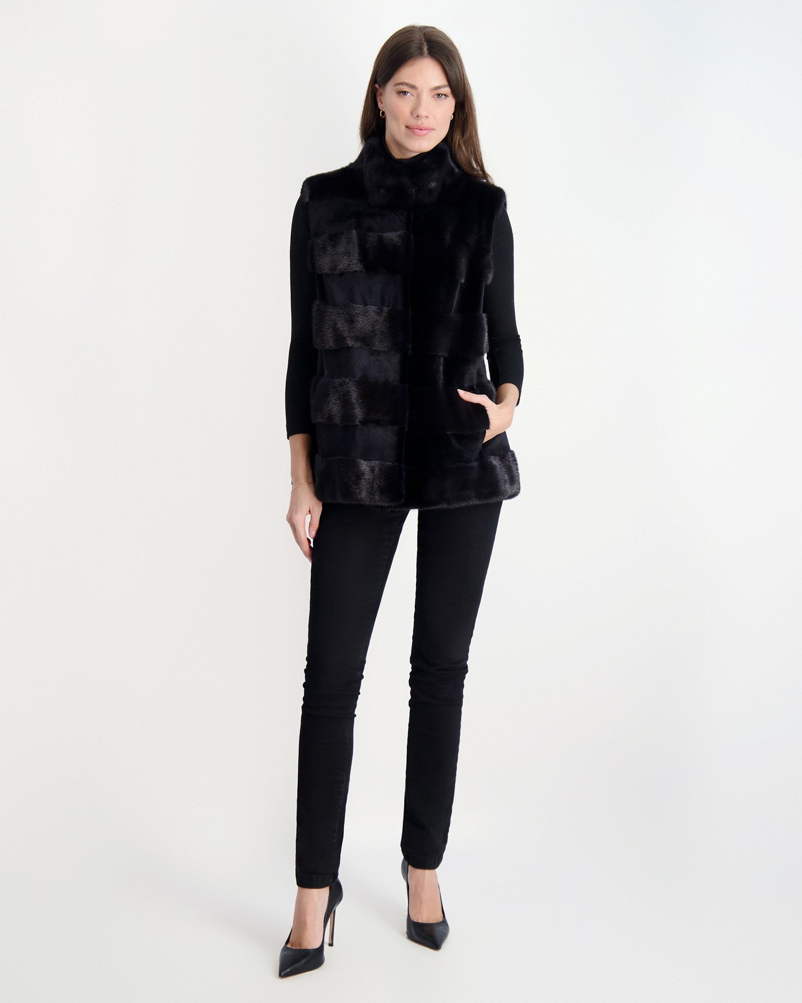 Жилет из норки Gorski, цвет admiral blue, Синий, Жилет из норки Gorski, цвет admiral blue
Жилет из норки Gorski, цвет admiral blue, Синий, Жилет из норки Gorski, цвет admiral blue