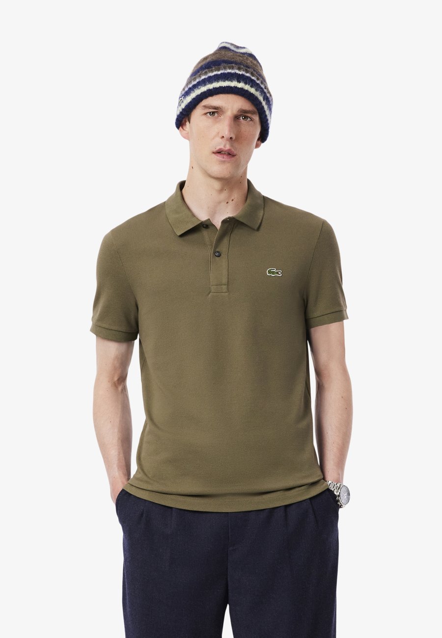 Поло Lacoste Polo shirt, Vert Kaki-E9F/Green, Зеленый, Поло Lacoste Polo shirt, Vert Kaki-E9F/Green
Поло Lacoste Polo shirt, Vert Kaki-E9F/Green, Зеленый, Поло Lacoste Polo shirt, Vert Kaki-E9F/Green