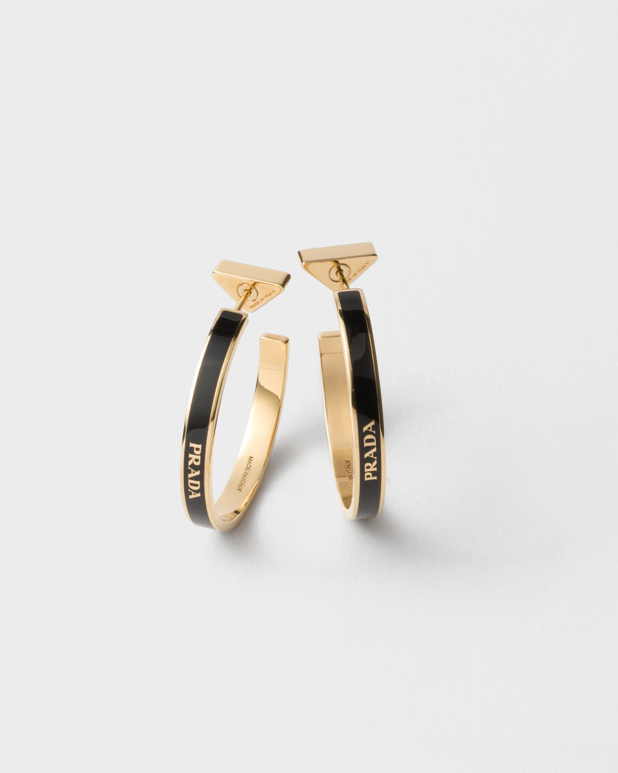 Металлические серьги Prada, черный/золотой
Металлические серьги Prada, черный/золотой