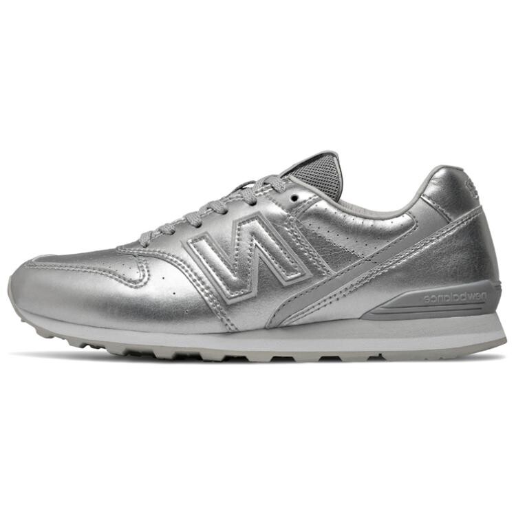 Кроссовки New Balance 996 Silver
Кроссовки New Balance 996 Silver