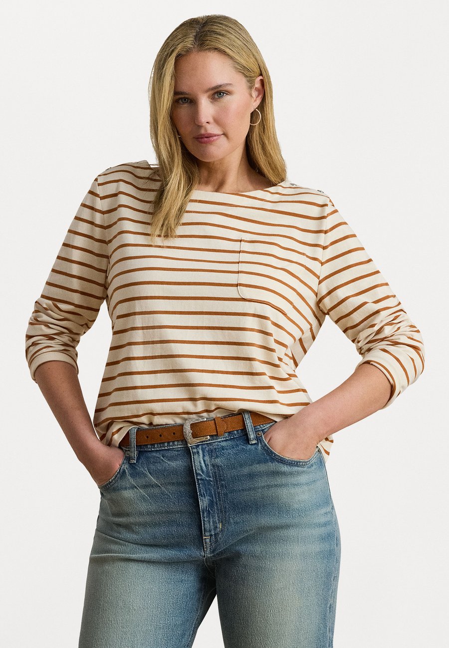 Топ Lauren Ralph Lauren Woman CREVAN, Mascarpone Cream/Cinnamon Bark/Off-White
Топ Lauren Ralph Lauren Woman CREVAN, Mascarpone Cream/Cinnamon Bark/Off-White