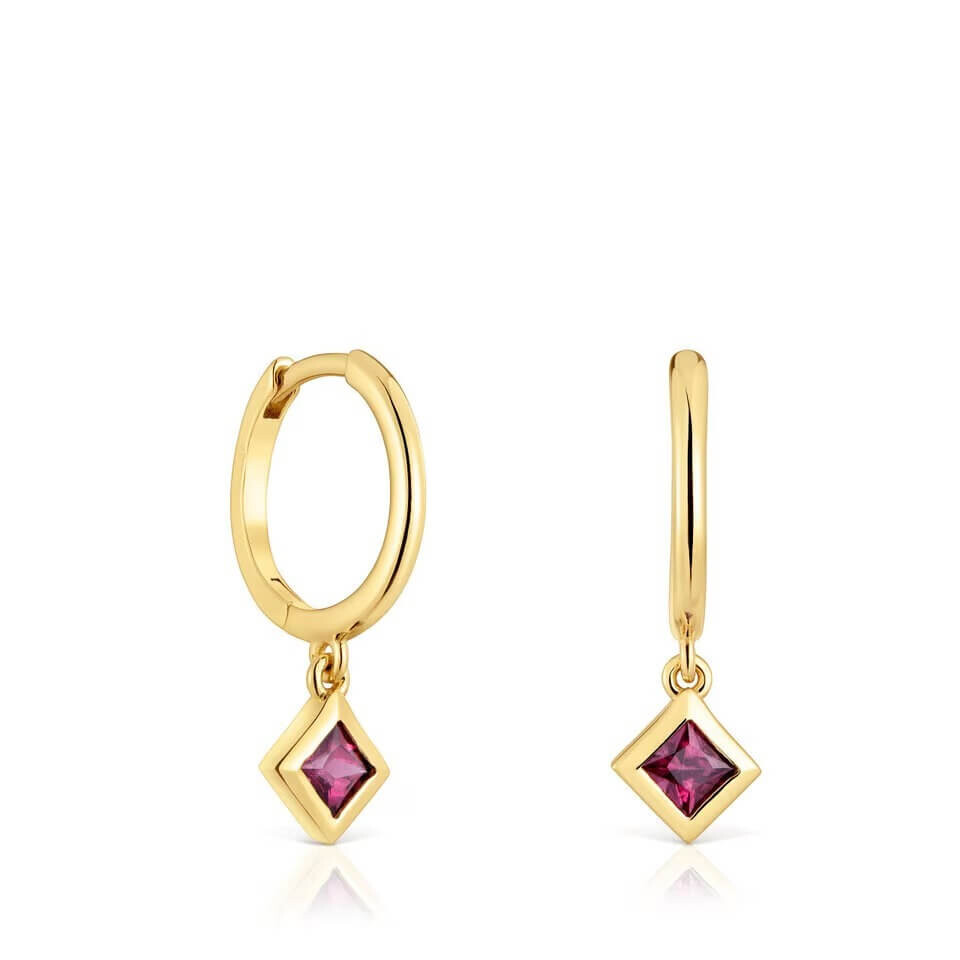 Серьги-кольца Tous Basic Short Charm Colors, серебро с 18-каратным золотым покрытием/родолит
Серьги-кольца Tous Basic Short Charm Colors, серебро с 18-каратным золотым покрытием/родолит
