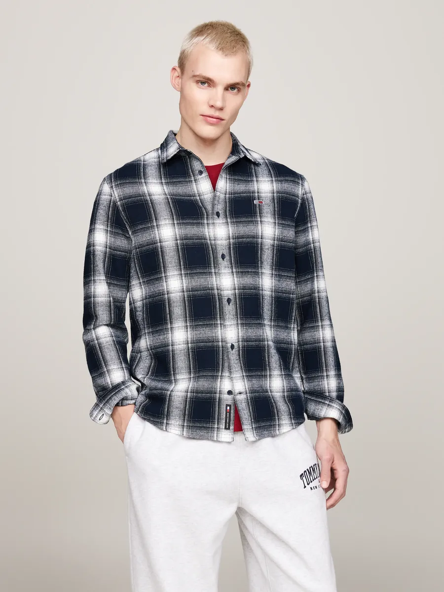 Рубашка с длинными рукавами Tommy Jeans "TJM REG CHECK FLANNEL SHIRT EXT", темно-синий
Рубашка с длинными рукавами Tommy Jeans "TJM REG CHECK FLANNEL SHIRT EXT", темно-синий