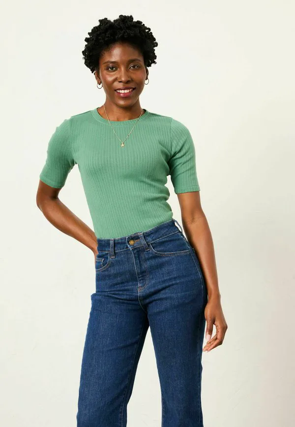 Базовая футболка с ажурным узором, стандартного кроя. Fatface, Green, Зеленый, Базовая футболка с ажурным узором, стандартного кроя. Fatface, Green
Базовая футболка с ажурным узором, стандартного кроя. Fatface, Green, Зеленый, Базовая футболка с ажурным узором, стандартного кроя. Fatface, Green