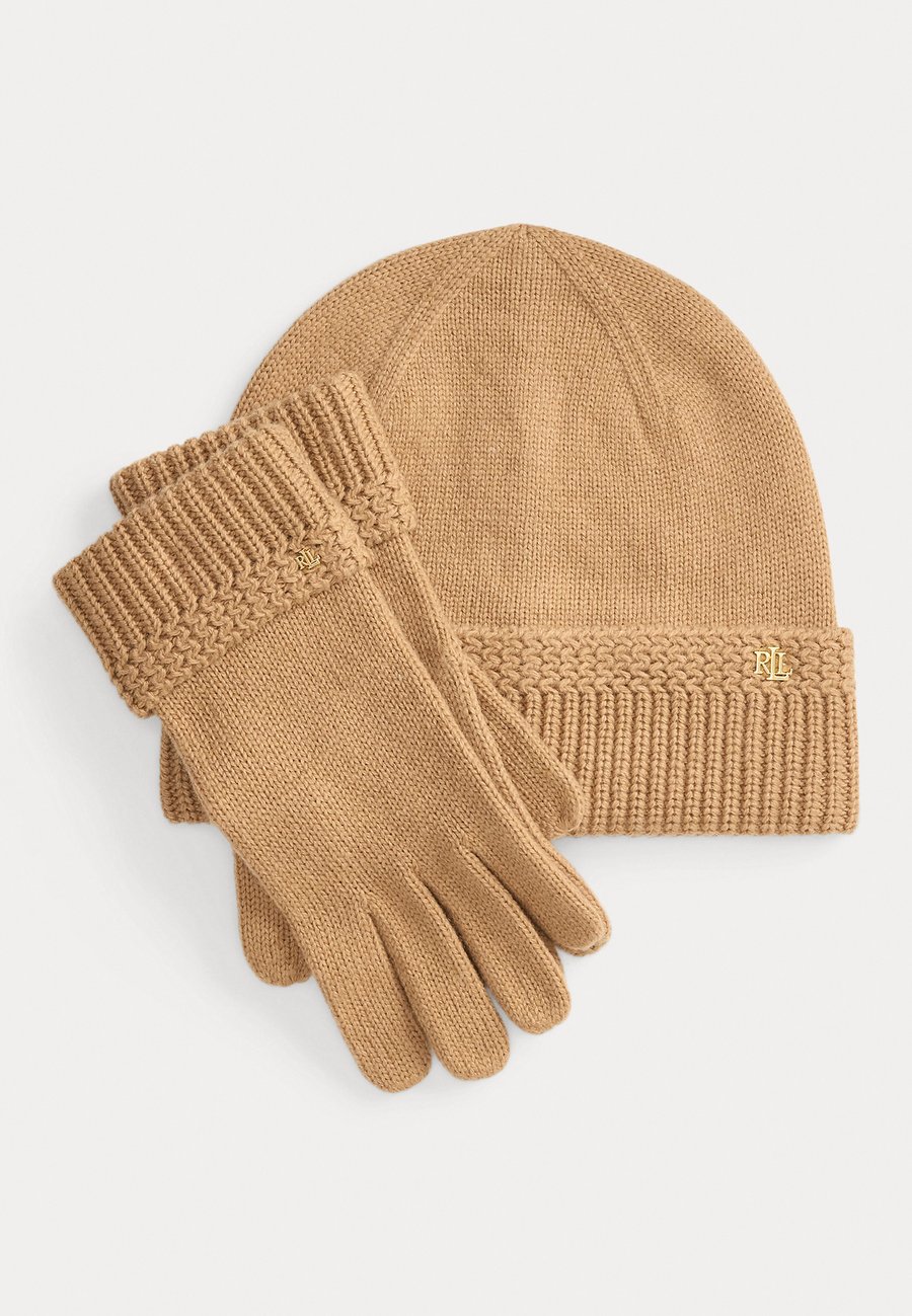 Перчатки Lauren Ralph Lauren RACK-STITCHED KNIT BEANIE & GLOVE SET, Classic Camel/Camel
Перчатки Lauren Ralph Lauren RACK-STITCHED KNIT BEANIE & GLOVE SET, Classic Camel/Camel