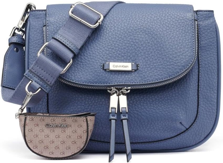 Организационный мессенджер Calvin Klein Zulle Flap, Folkstone Grey
Организационный мессенджер Calvin Klein Zulle Flap, Folkstone Grey