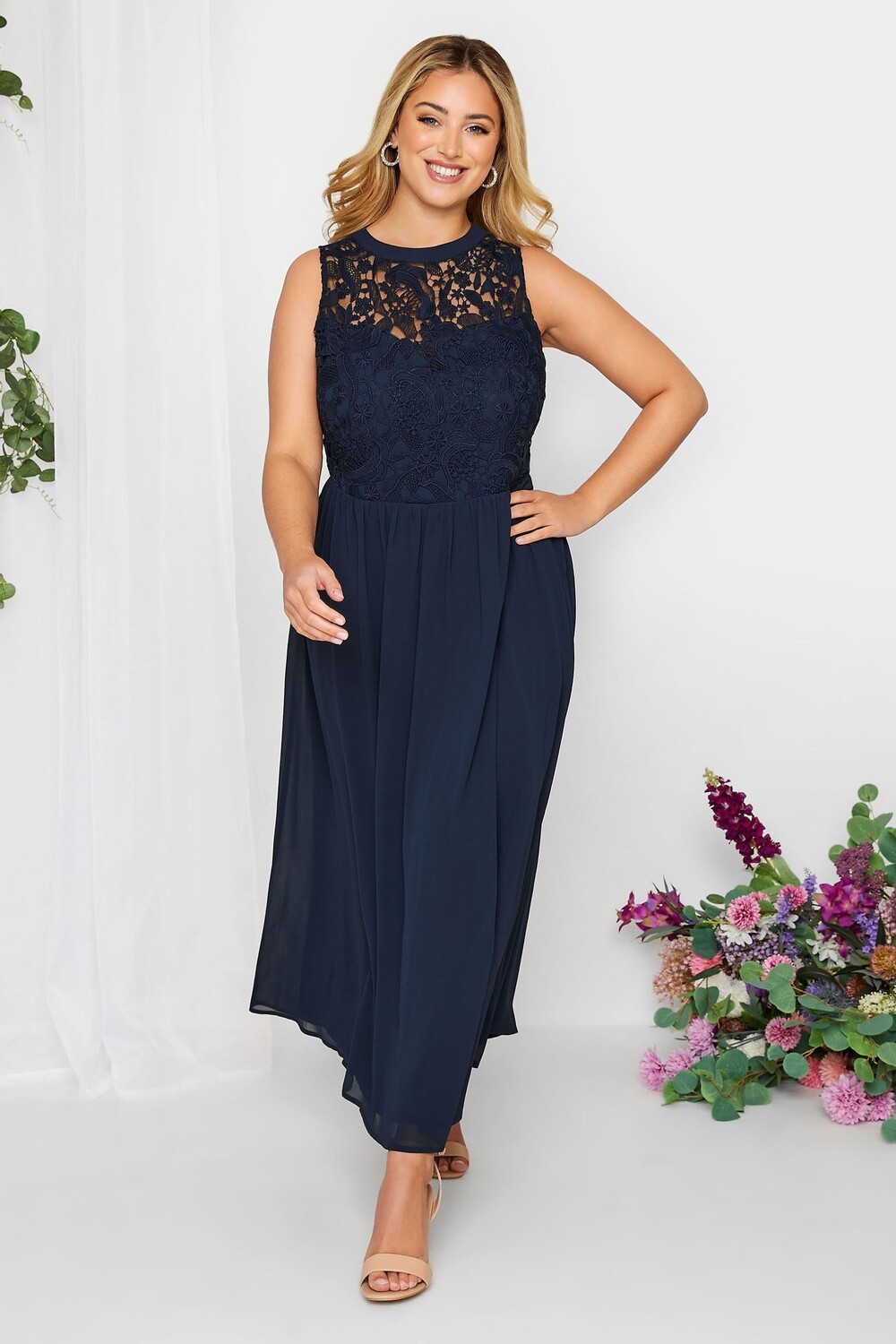 Кружевное платье-макси для особых случаев Лондон Yours, синий
Кружевное платье-макси для особых случаев Лондон Yours, синий