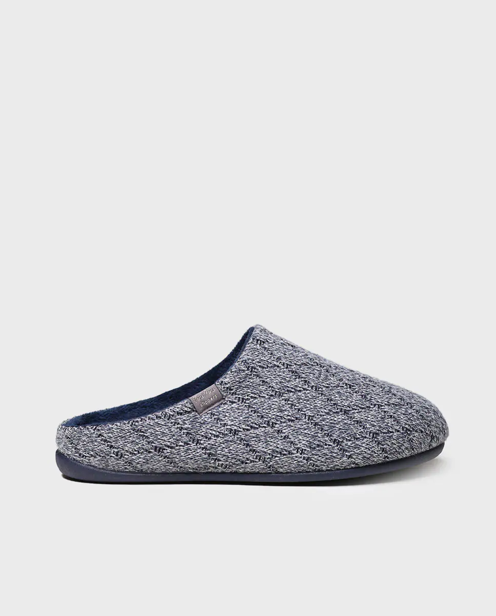 Мужские тапочки из ткани с открытым носком Toni Pons, темно-синий
Мужские тапочки из ткани с открытым носком Toni Pons, темно-синий