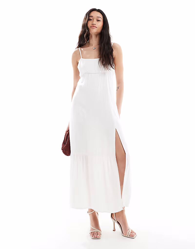 Платье макси Hollister с квадратным вырезом и разрезом белого цвета
Платье макси Hollister с квадратным вырезом и разрезом белого цвета
