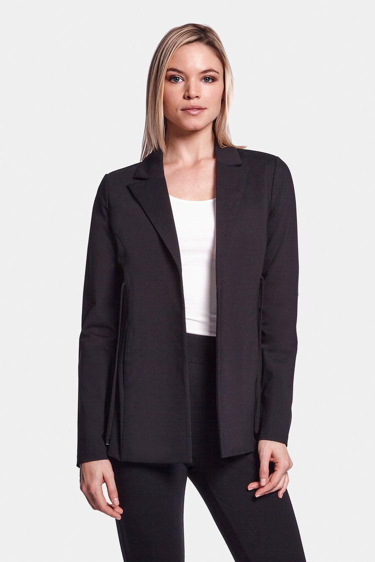 ЭКСТРЕМАЛЬНАЯ КУРТКА Capsule 121, цвет blk
ЭКСТРЕМАЛЬНАЯ КУРТКА Capsule 121, цвет blk