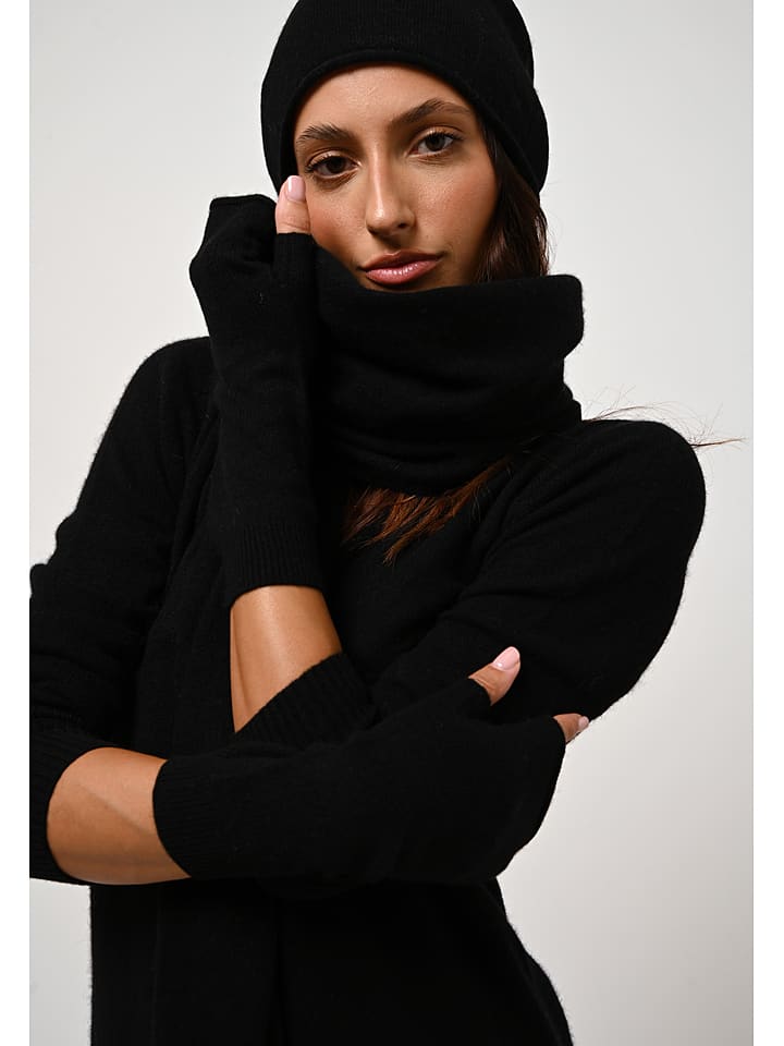 Кашемировый шарф "Vaymont" черного цвета - (Д)200 x (Ш)30 см AUTHENTIC CASHMERE
Кашемировый шарф "Vaymont" черного цвета - (Д)200 x (Ш)30 см AUTHENTIC CASHMERE