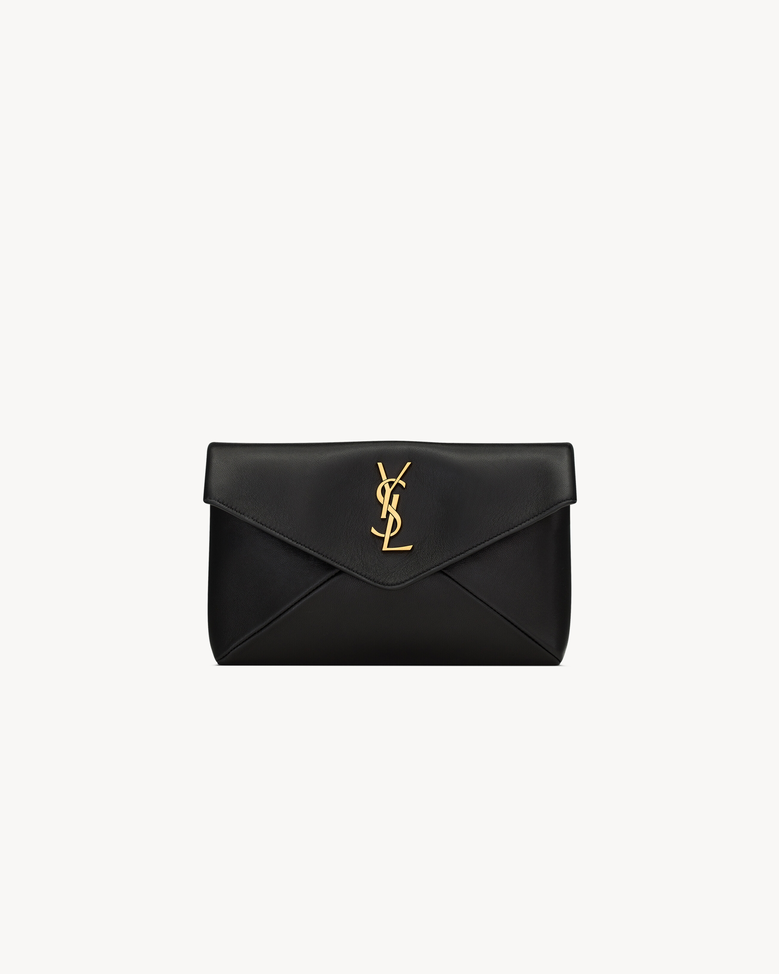 Маленький конверт-клатч Cassandre из ягнячьей кожи Saint Laurent, черный
Маленький конверт-клатч Cassandre из ягнячьей кожи Saint Laurent, черный